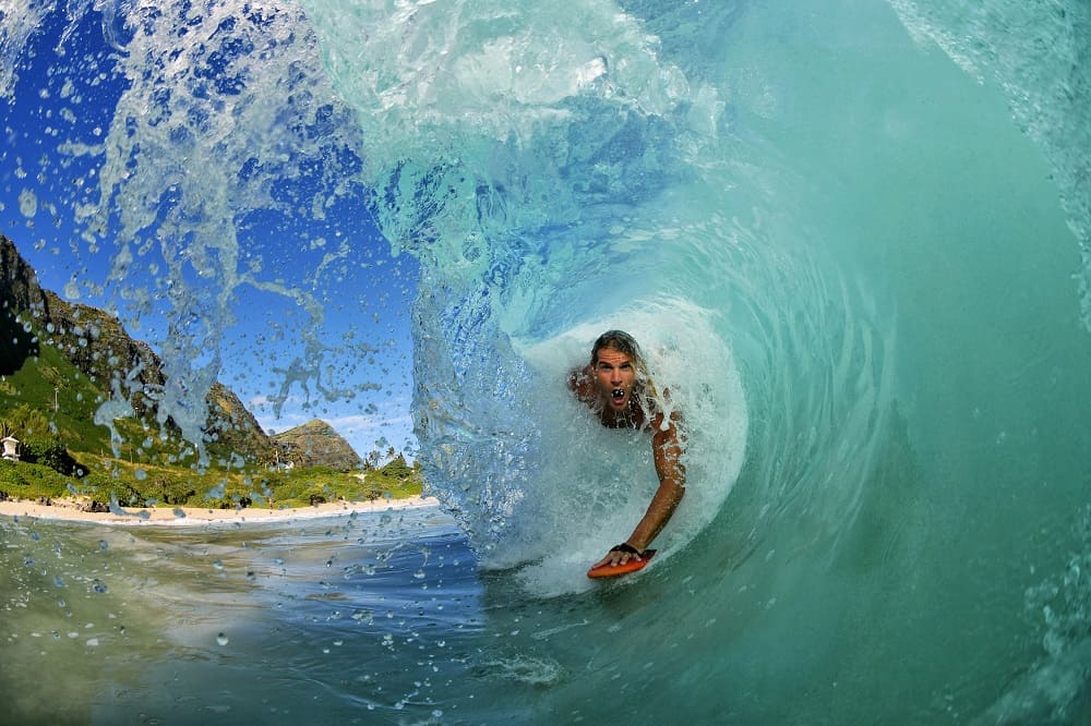 10 Effective Ways to Reduce Your Carbon Footprint as a Surfer